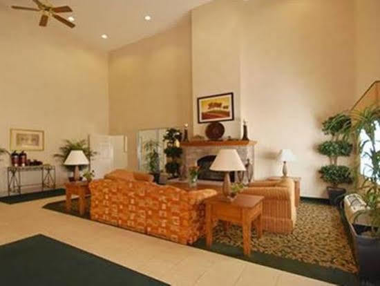 Comfort Area 2* Terre Haute